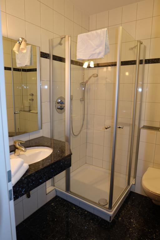 Hotel Zum Weissen Ross Winsen  Extérieur photo