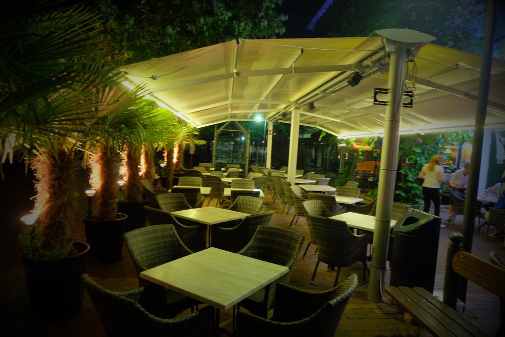 Hotel Zum Weissen Ross Winsen  Extérieur photo